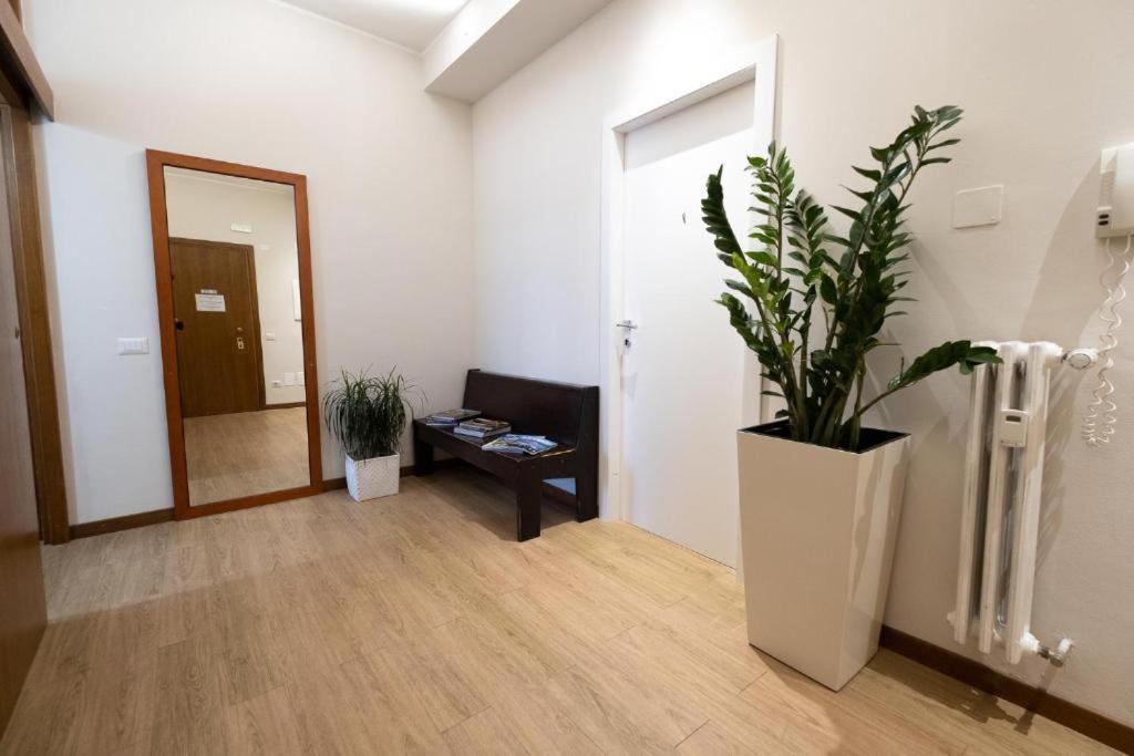 Cute And Cozy Apartment Train Station 베르가모 외부 사진
